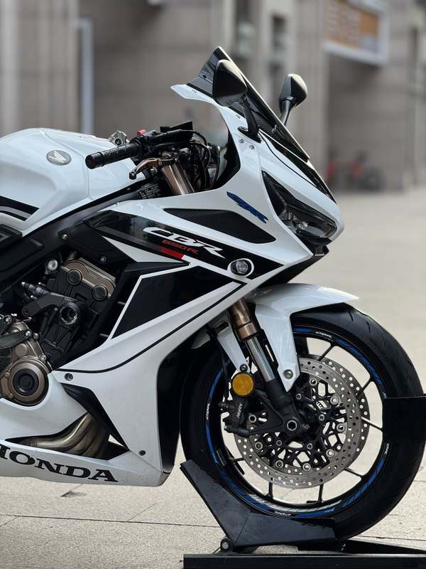 二手本田CBR650R
