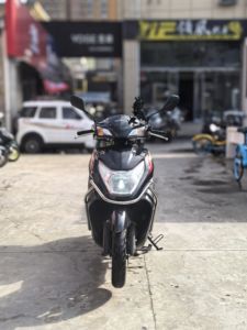 二手五羊本田Cruising 御鲨125