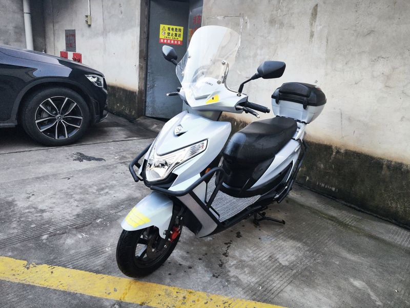 二手济南铃木优驿 UE125T