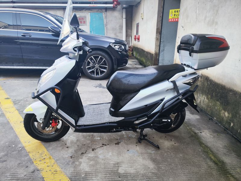 二手济南铃木优驿 UE125T