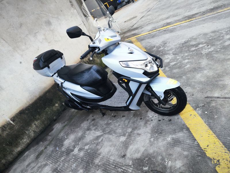 二手济南铃木优驿 UE125T