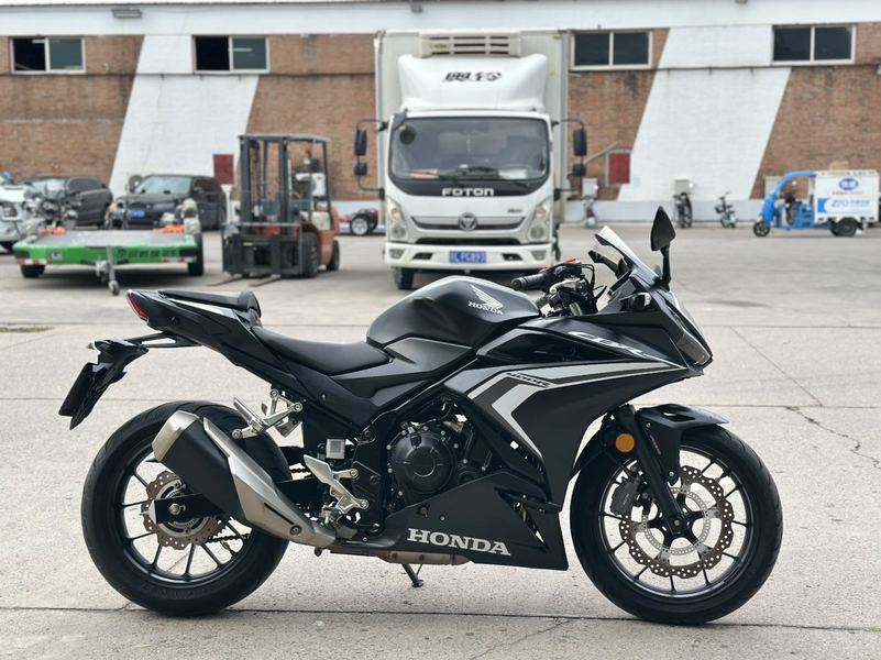二手本田CBR400R