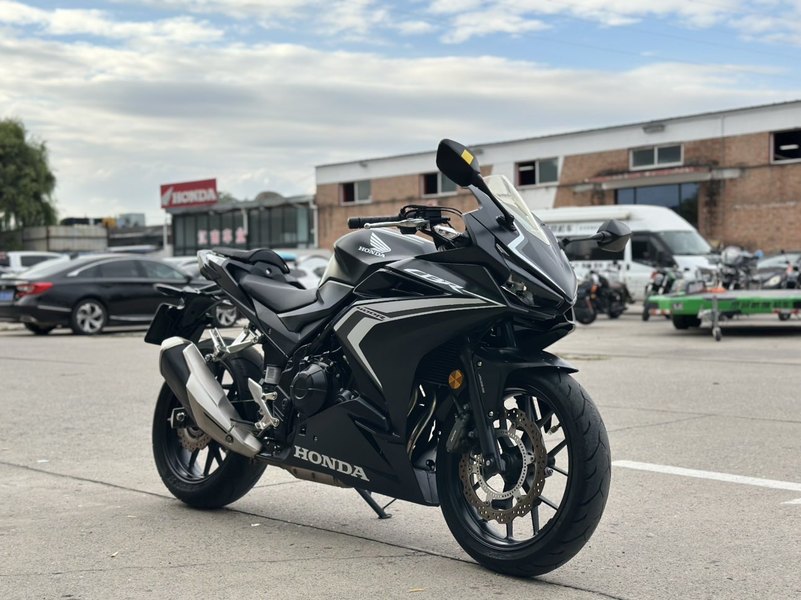 二手本田CBR400R