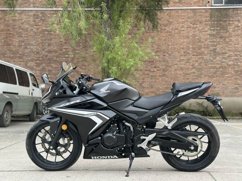 二手本田CBR400R