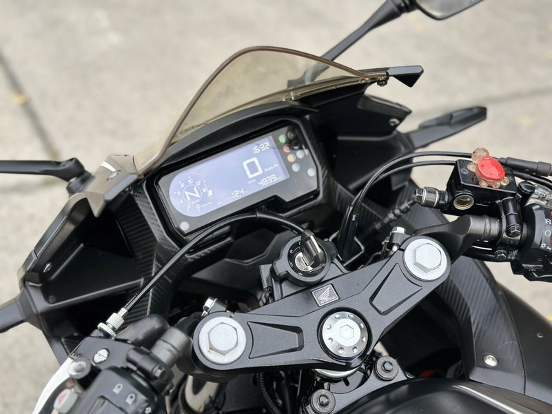 二手本田CBR400R