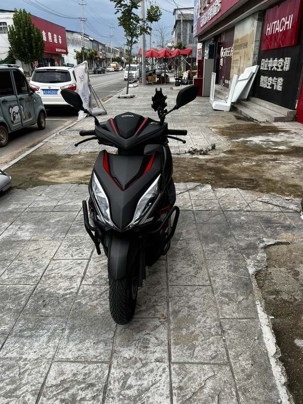 二手新大洲本田裂行 RX125Fi