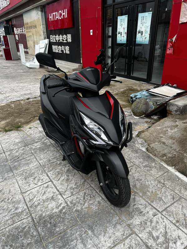 二手新大洲本田裂行 RX125Fi