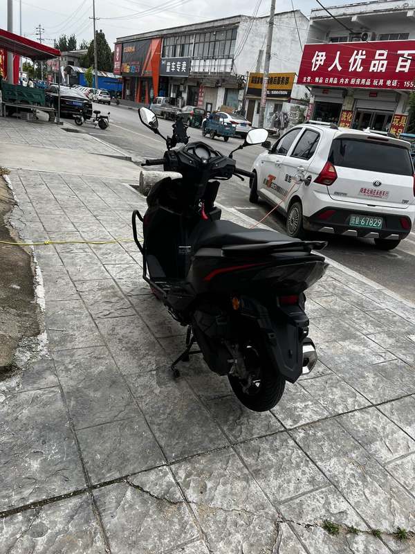 二手新大洲本田裂行 RX125Fi