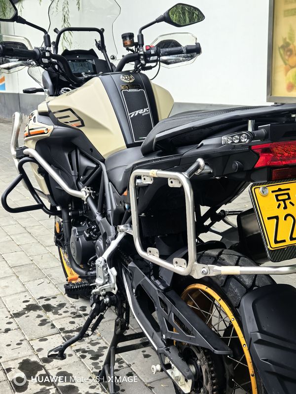 二手贝纳利TRK552