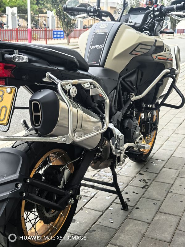 二手贝纳利TRK552