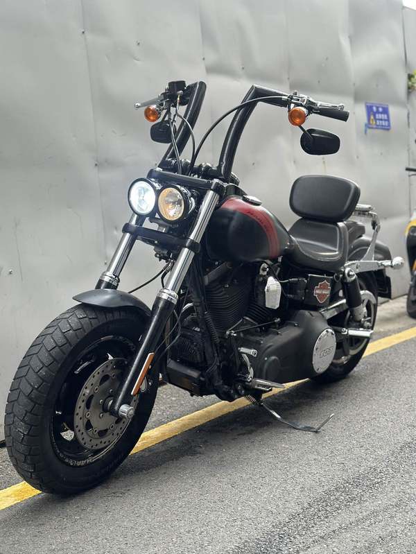 二手哈雷戴维森肥霸 Fat Bob
