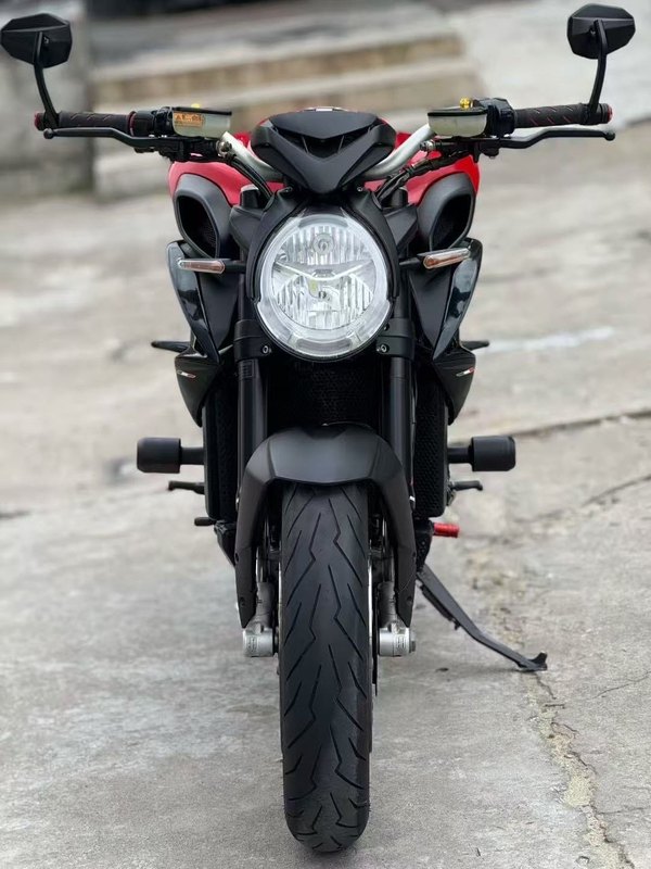 二手奥古斯塔Brutale 800