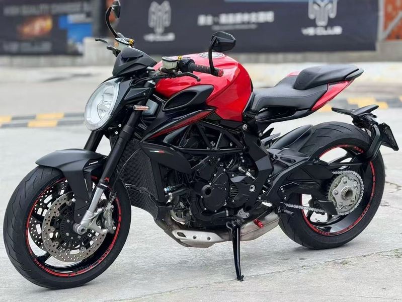 二手奥古斯塔Brutale 800