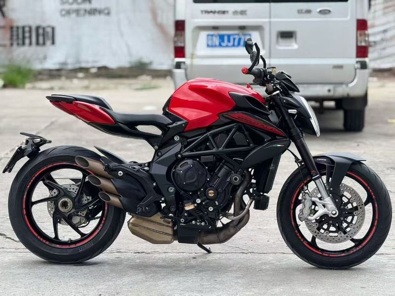 二手奥古斯塔Brutale 800