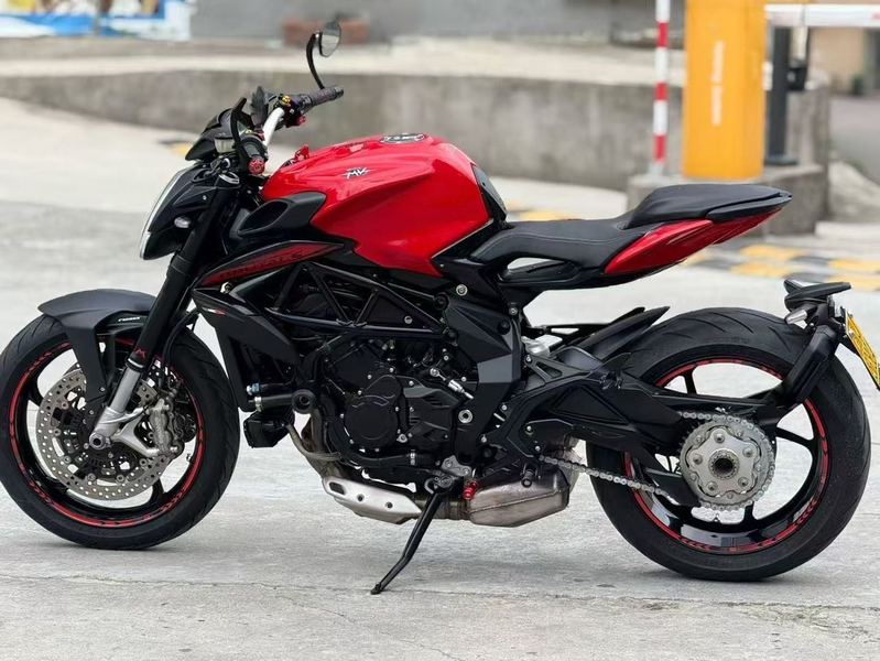 二手奥古斯塔Brutale 800