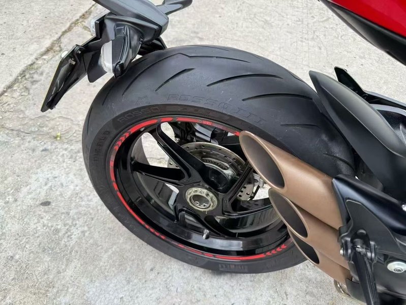 二手奥古斯塔Brutale 800