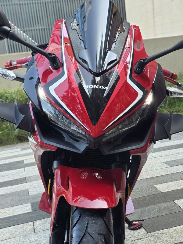 二手本田CBR400R