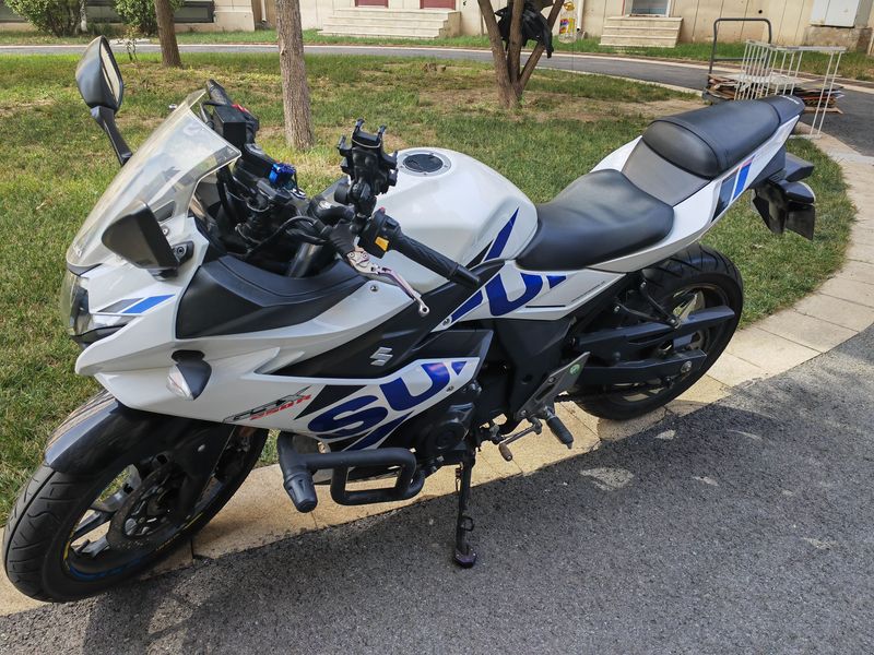 二手豪爵铃木GSX250R