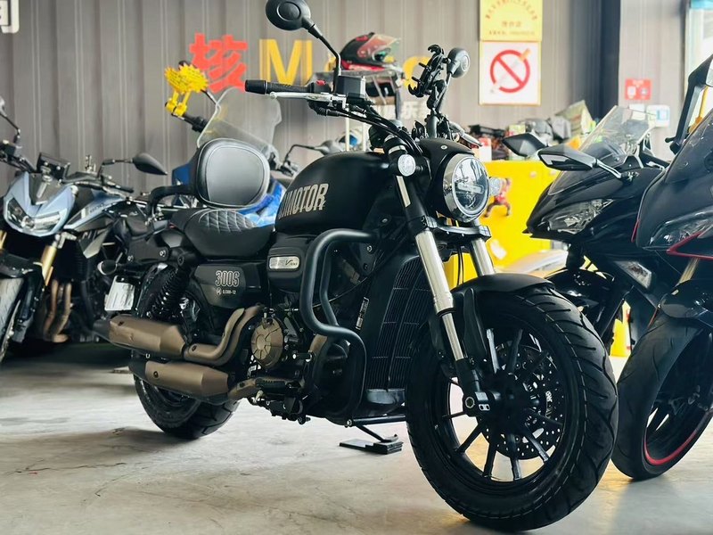二手QJMOTOR闪300