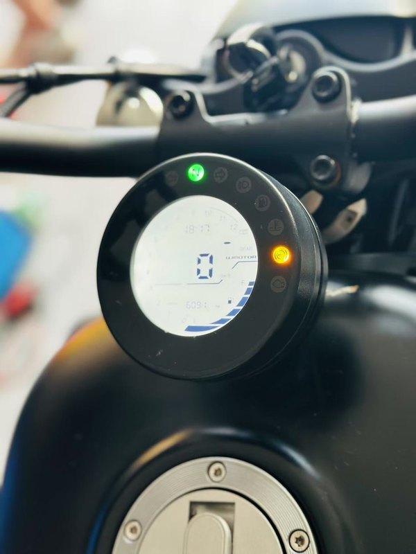 二手QJMOTOR闪300