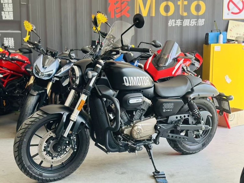 二手QJMOTOR闪300