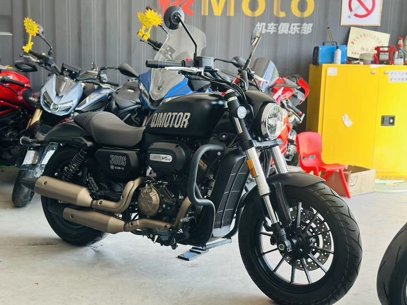 二手QJMOTOR闪300