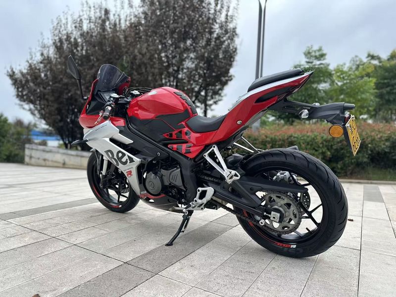 二手贝纳利龙卷风 Tornado 252R