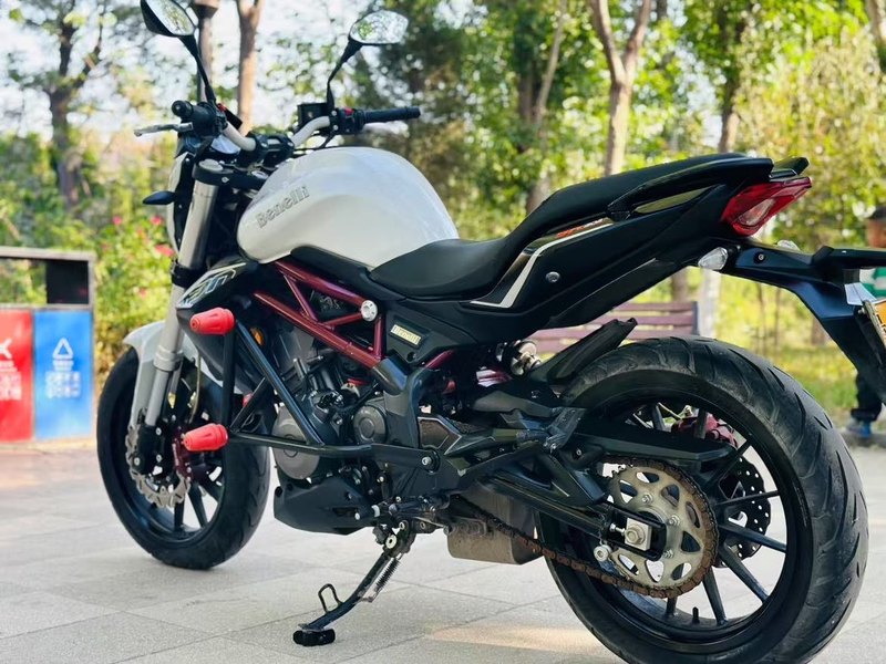 二手贝纳利蓝宝龙 BN302S