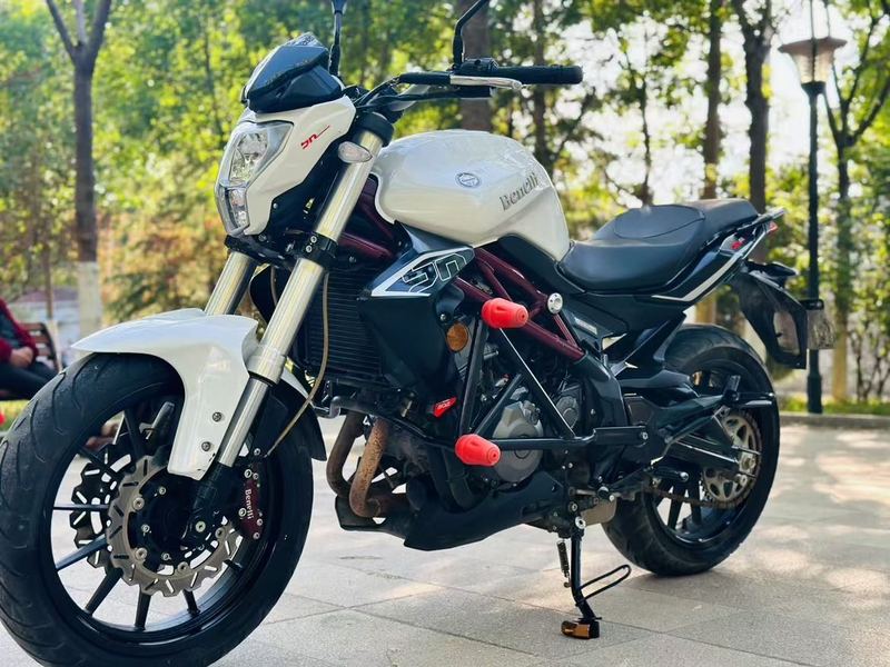 二手贝纳利蓝宝龙 BN302S