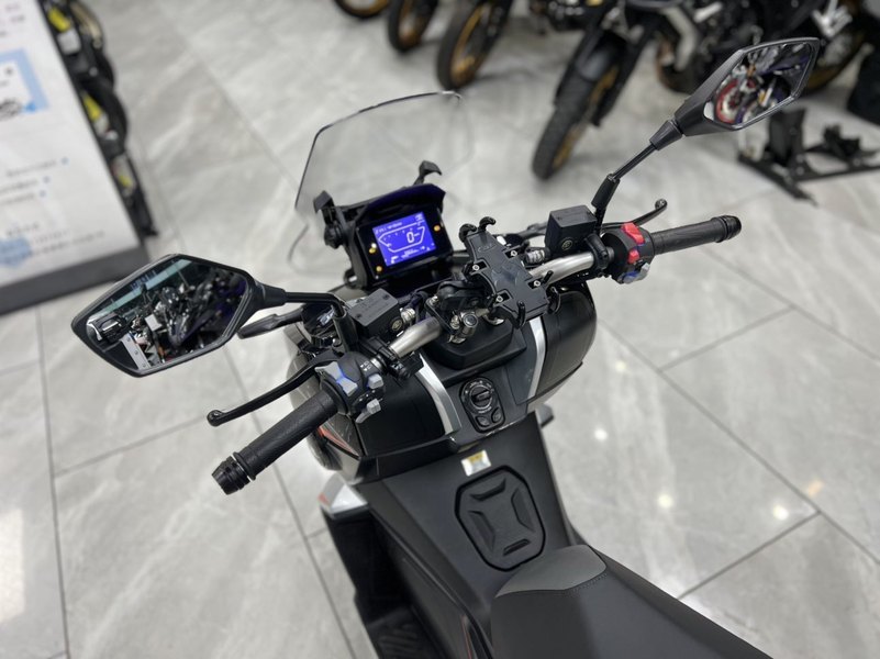 二手QJMOTOR鸿150ADV