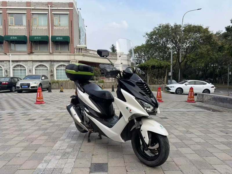 二手金城草蜢 200