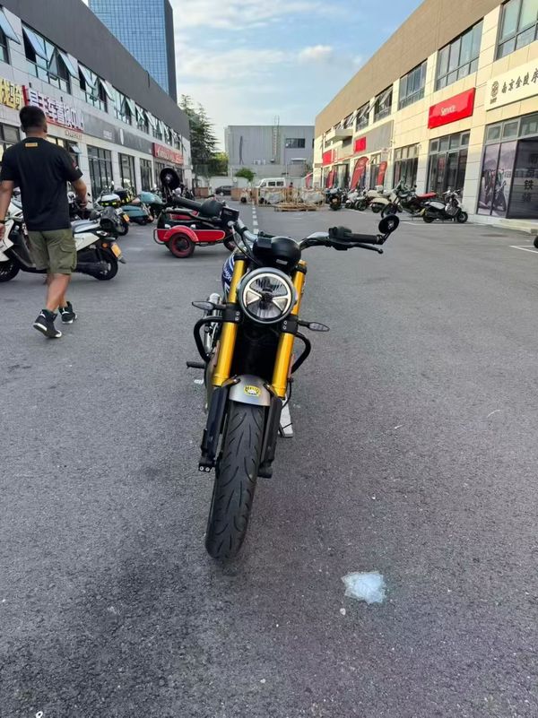 二手凯旋Speed 400
