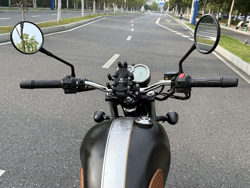 二手QJMOTOR逸250
