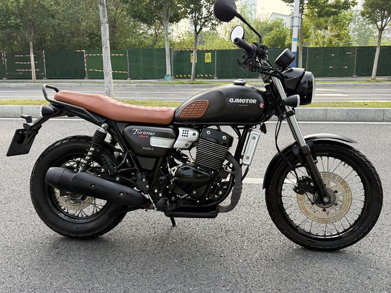 二手QJMOTOR逸250