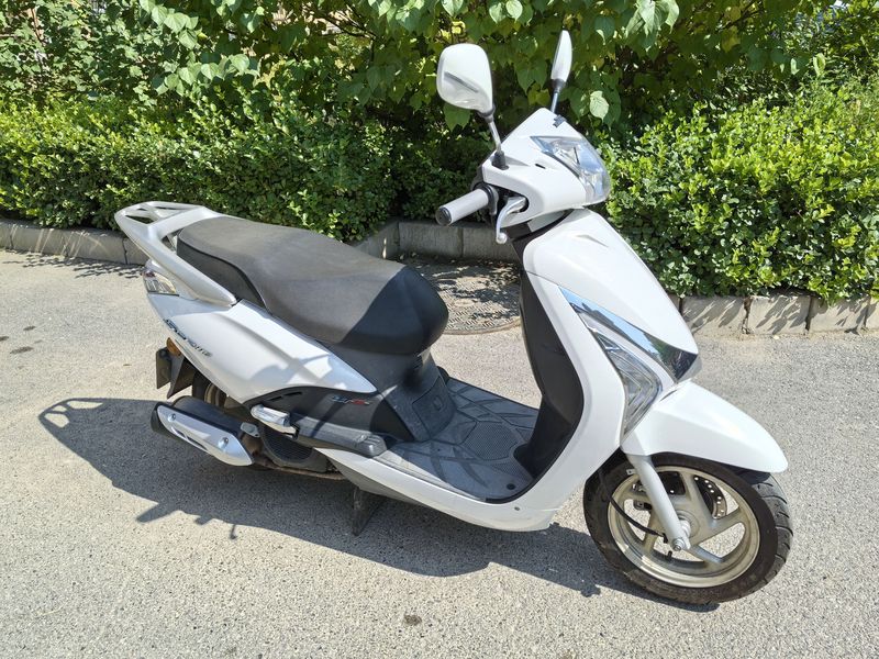 二手五羊本田SCR110 佳御