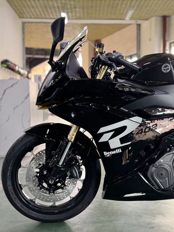 二手贝纳利龙卷风 Tornado 402R