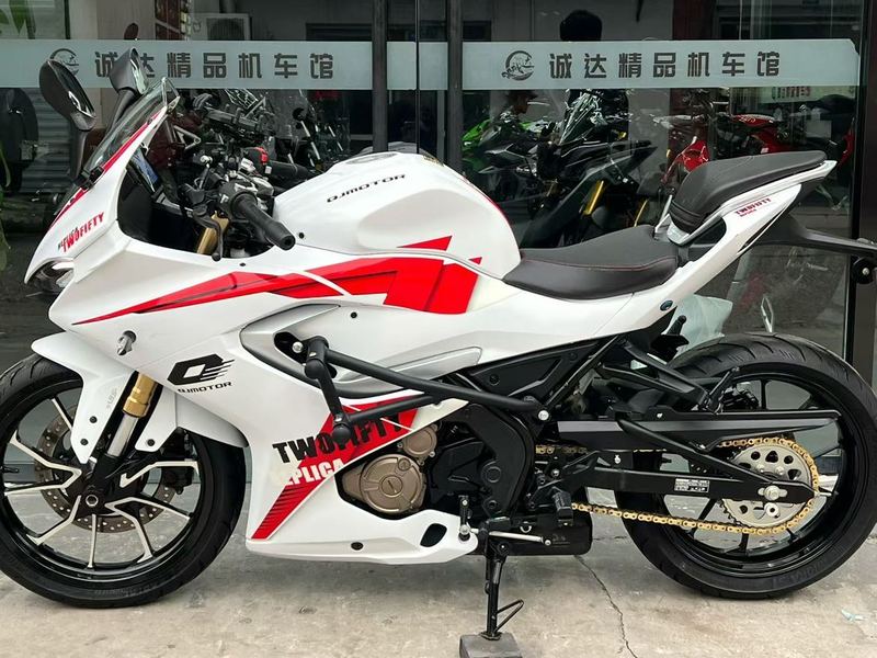 二手QJMOTOR赛250