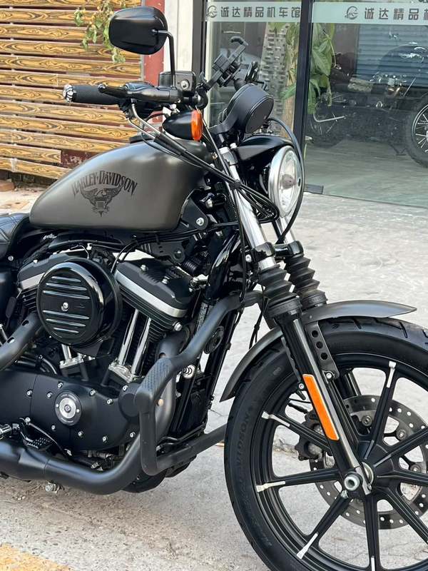二手哈雷戴维森Iron883 硬汉