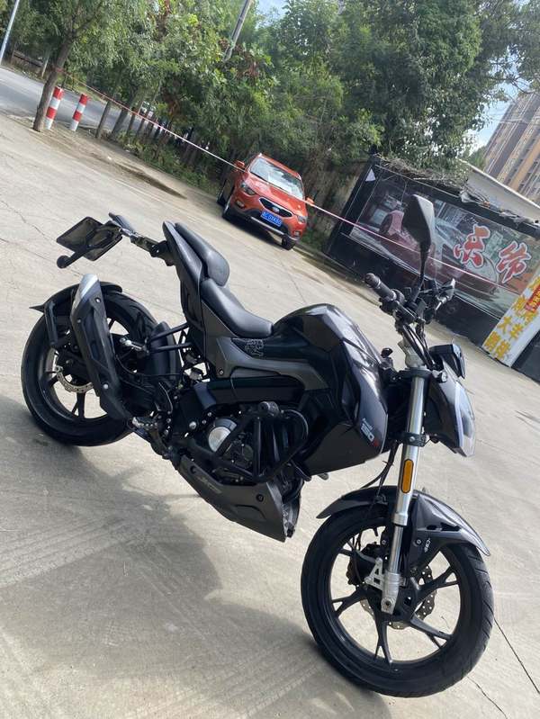 二手贝纳利小迅龙 BN150S