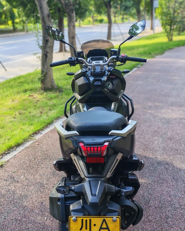 二手三阳哈士奇 Husky ADV150