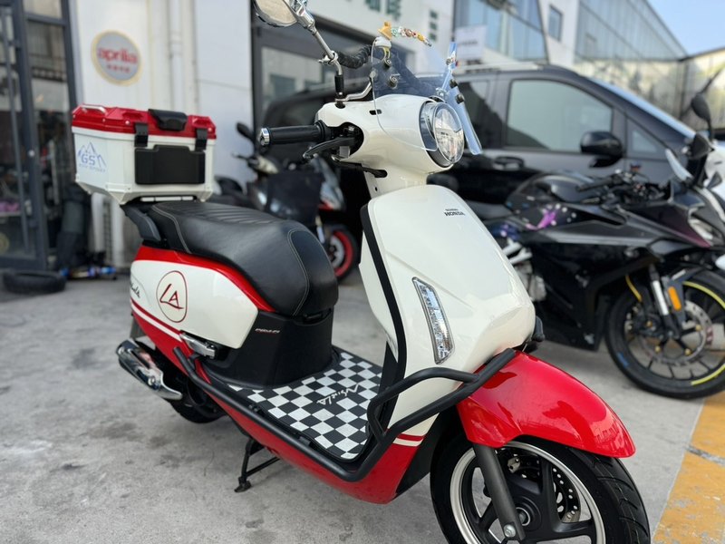 二手新大洲本田NS125LA