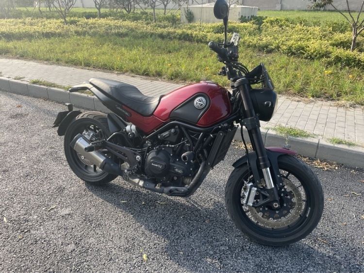 二手贝纳利幼狮 Leoncino 500