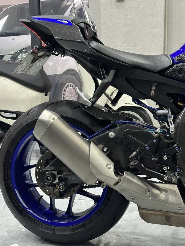 二手雅马哈YZF-R1