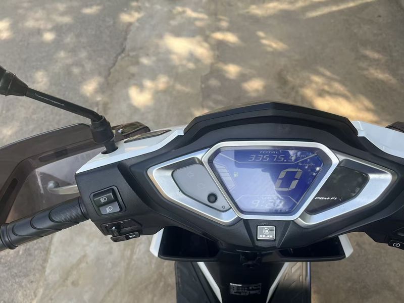 二手五羊本田NX125