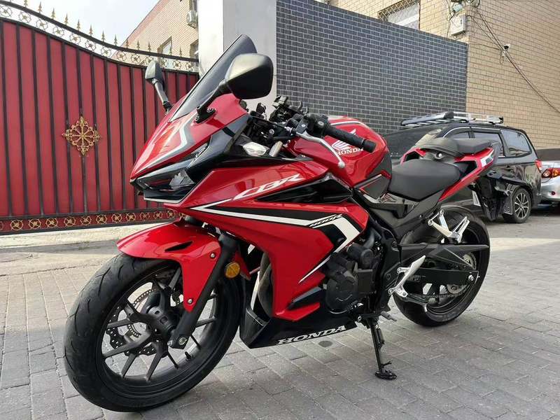 二手本田CBR400R