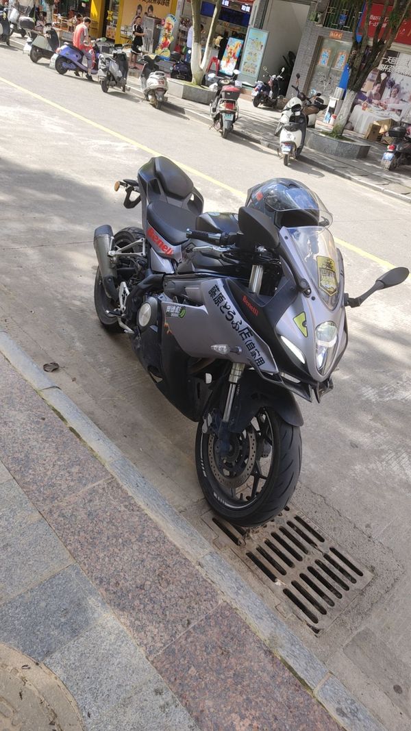 二手贝纳利龙卷风 Tornado 252R