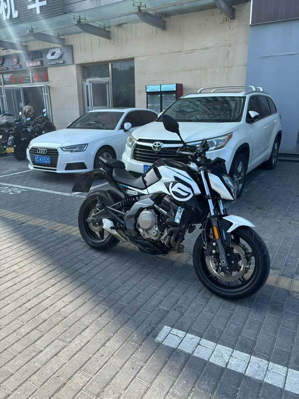 二手春风650NK
