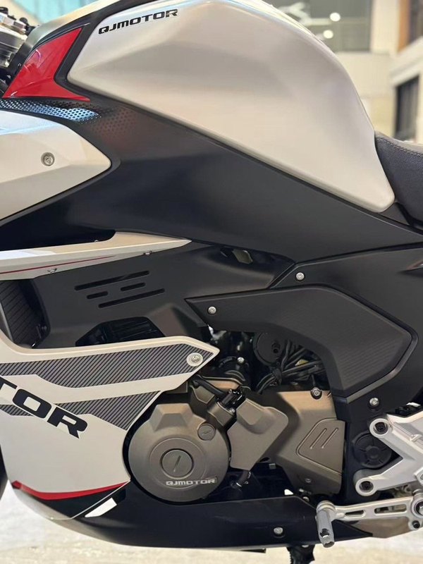 二手QJMOTOR赛550S