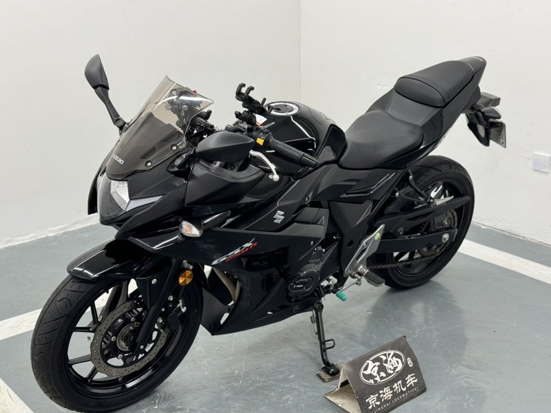 二手豪爵铃木GSX250R