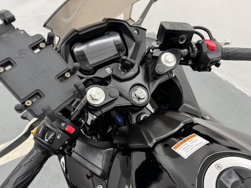 二手豪爵铃木GSX250R